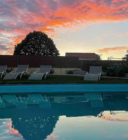 T3 Individuel Avec Acces Piscine Et Jardin Prives Apartamento