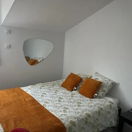 Apartamento T3 Individuel Avec Acces Piscine Et Jardin Prives