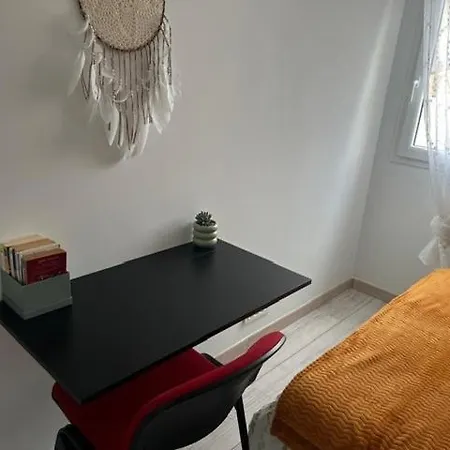 T3 Individuel Avec Acces Piscine Et Jardin Prives