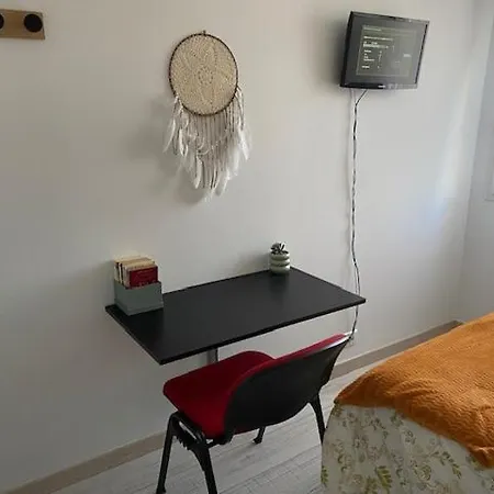 T3 Individuel Avec Acces Piscine Et Jardin Prives *