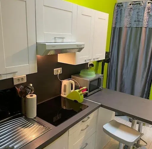 T3 Individuel Avec Acces Piscine Et Jardin Prives Apartmán *