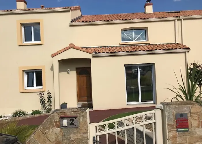 T3 Individuel Avec Acces Piscine Et Jardin Prives Apartmán Basse-Goulaine