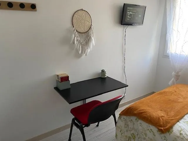 T3 Individuel Avec Acces Piscine Et Jardin Prives *